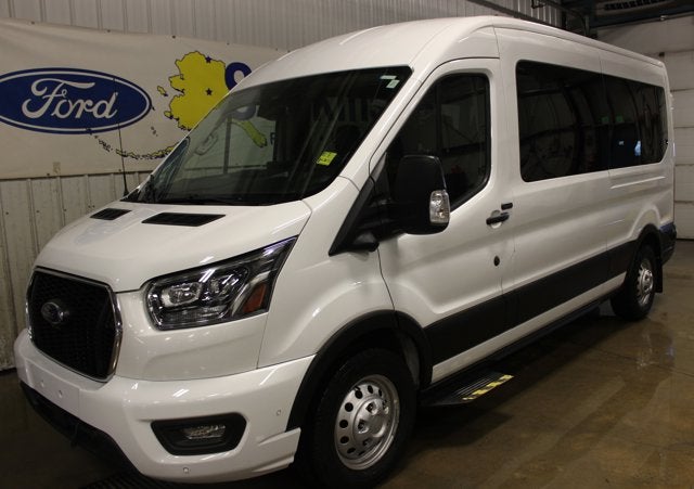 2023 Ford Transit Passenger Wagon XLT