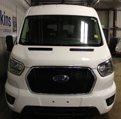 2023 Ford Transit Passenger Wagon XLT