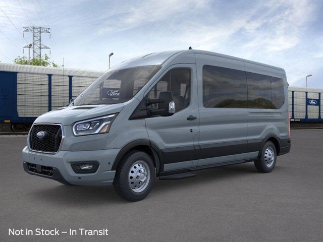 2025 Ford Transit Passenger Wagon XLT
