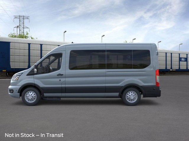 2025 Ford Transit Passenger Wagon XLT