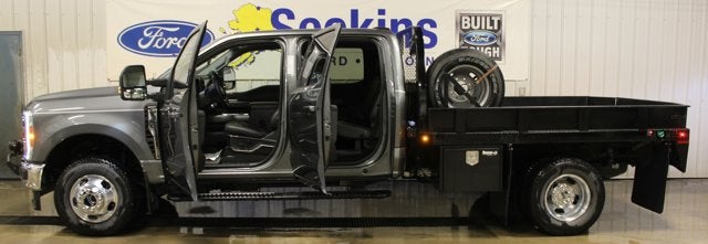 2024 Ford Super Duty F-350 DRW LARIAT