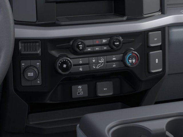 2025 Ford Super Duty F-550 DRW XL