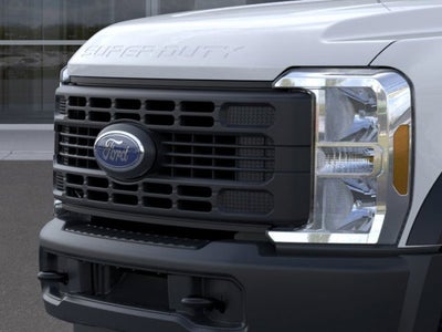 2025 Ford Super Duty F-550 DRW XL