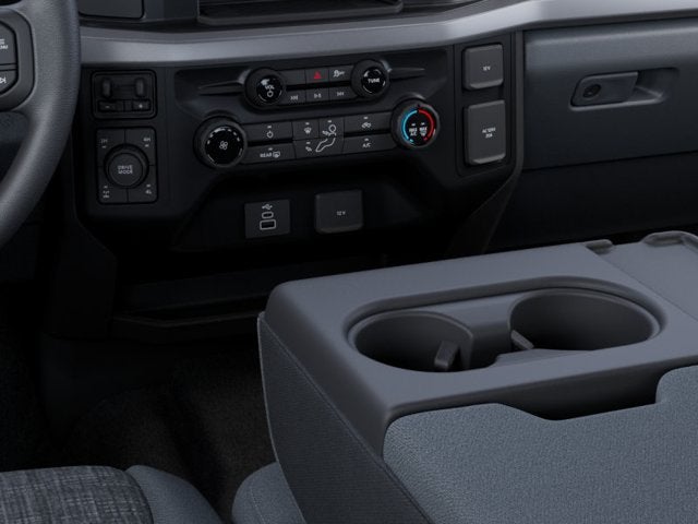2027 Ford Super Duty F-250 SRW XLT