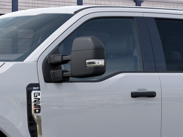 2027 Ford Super Duty F-250 SRW XLT
