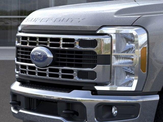 2026 Ford Super Duty F-350 SRW XLT