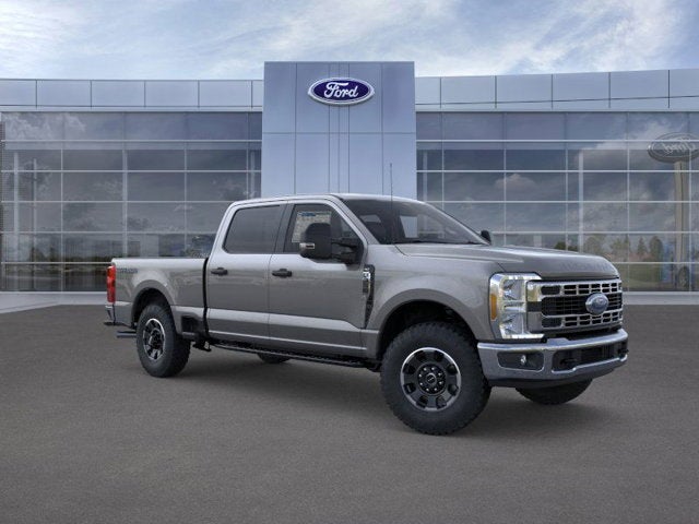 2026 Ford Super Duty F-350 SRW XLT
