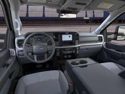 2026 Ford Super Duty F-350 SRW XLT
