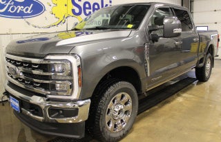 2025 Ford Super Duty F-350 SRW LARIAT