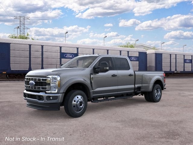 2026 Ford Super Duty F-450 DRW XLT