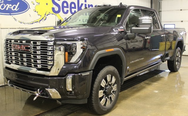 2025 GMC Sierra 3500HD Denali