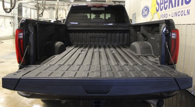 2025 GMC Sierra 3500HD Denali