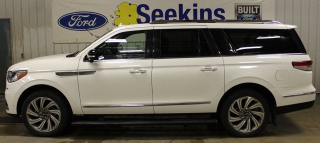 2023 Lincoln Navigator L Reserve