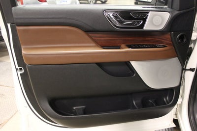 2023 Lincoln Navigator L Reserve