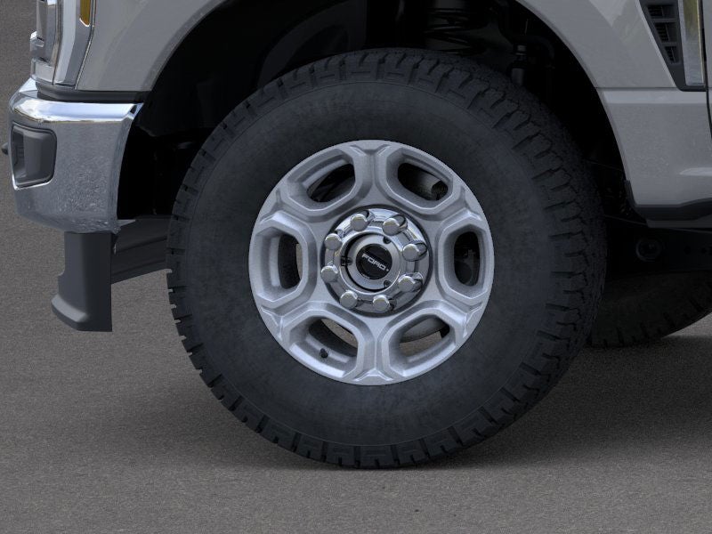 2026 Ford Super Duty F-350® XLT