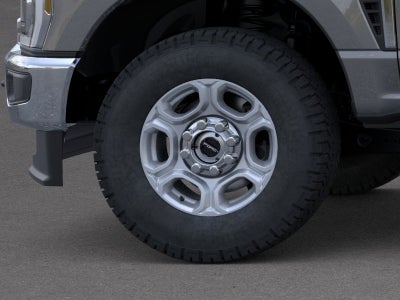 2026 Ford Super Duty F-350® XLT