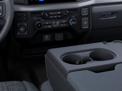 2027 Ford Super Duty F-350® XLT