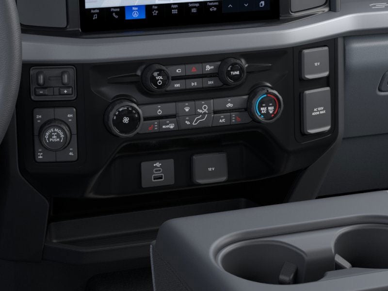 2026 Ford Super Duty F-350® XLT