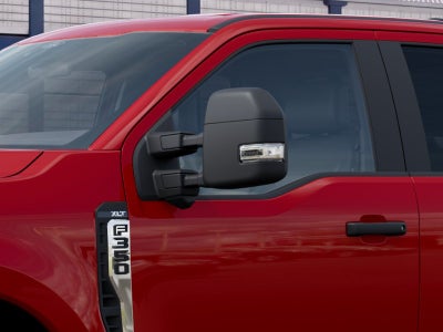 2027 Ford Super Duty F-350® XLT