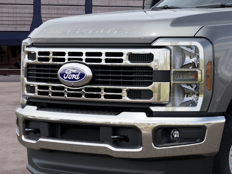 2027 Ford Super Duty F-350® XLT