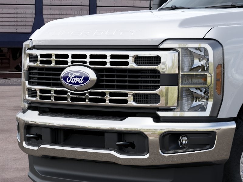 2027 Ford Super Duty F-350® XLT